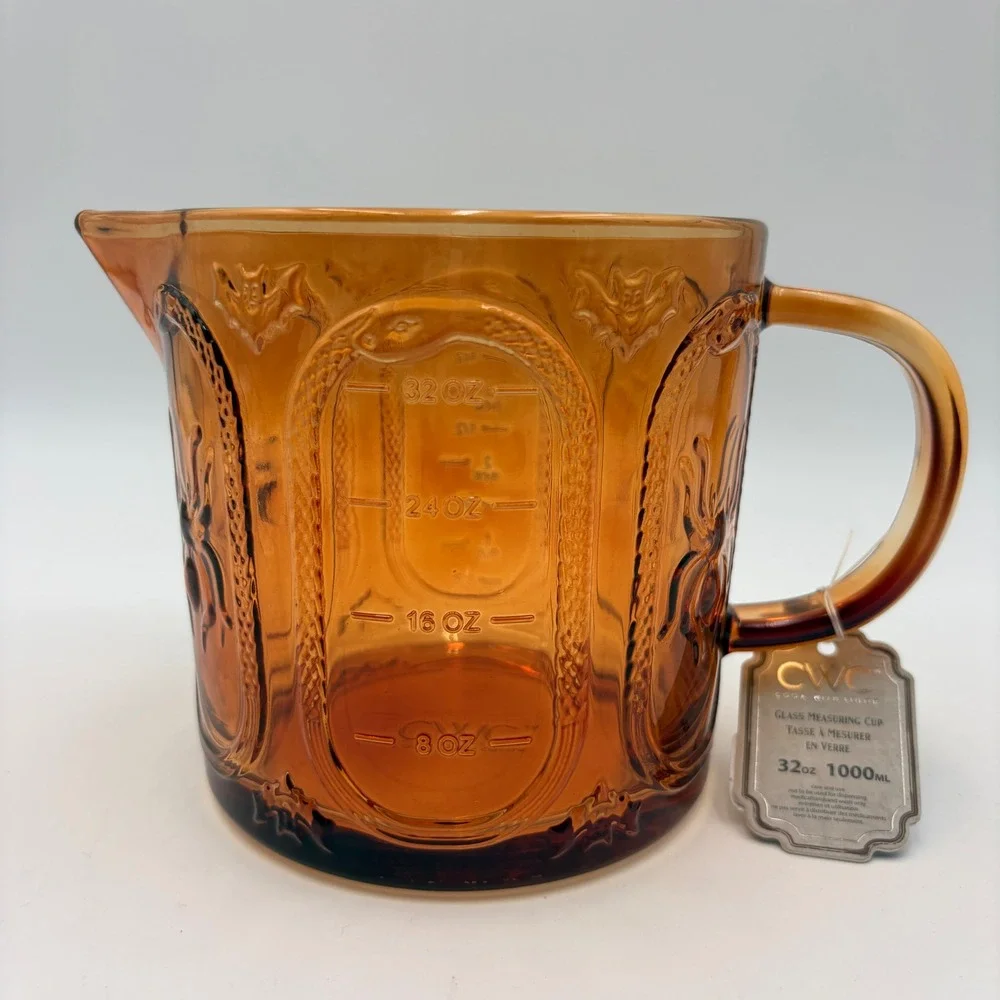 Cook With Color CWC Amber Glass Measuring Cup 32oz Spiders Snakes Bats Halloween